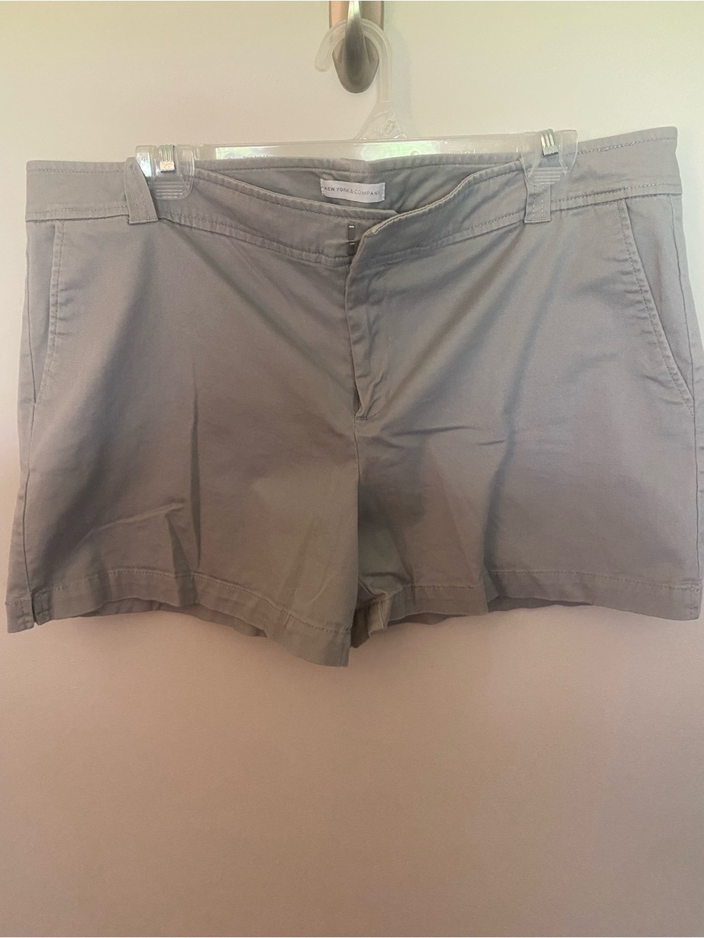 New York & Company Gray Women's Chino Bermuda Shorts - Picture 1 of 6